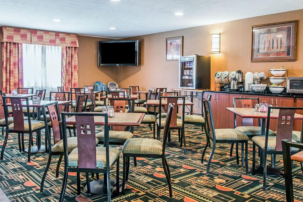 Comfort Inn Траверс-Сити Экстерьер фото
