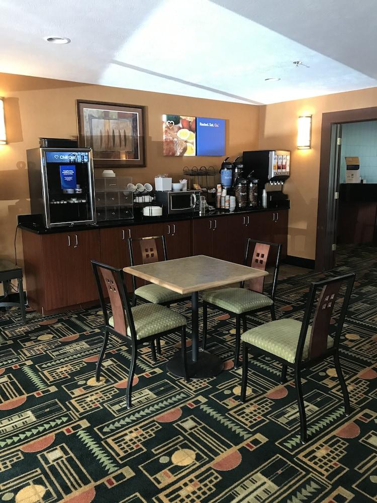 Comfort Inn Траверс-Сити Экстерьер фото