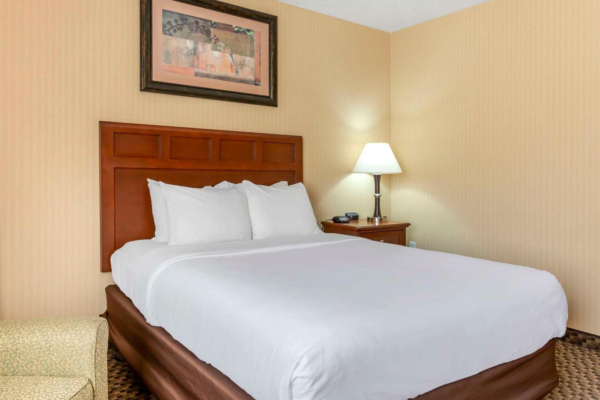Comfort Inn Траверс-Сити Экстерьер фото