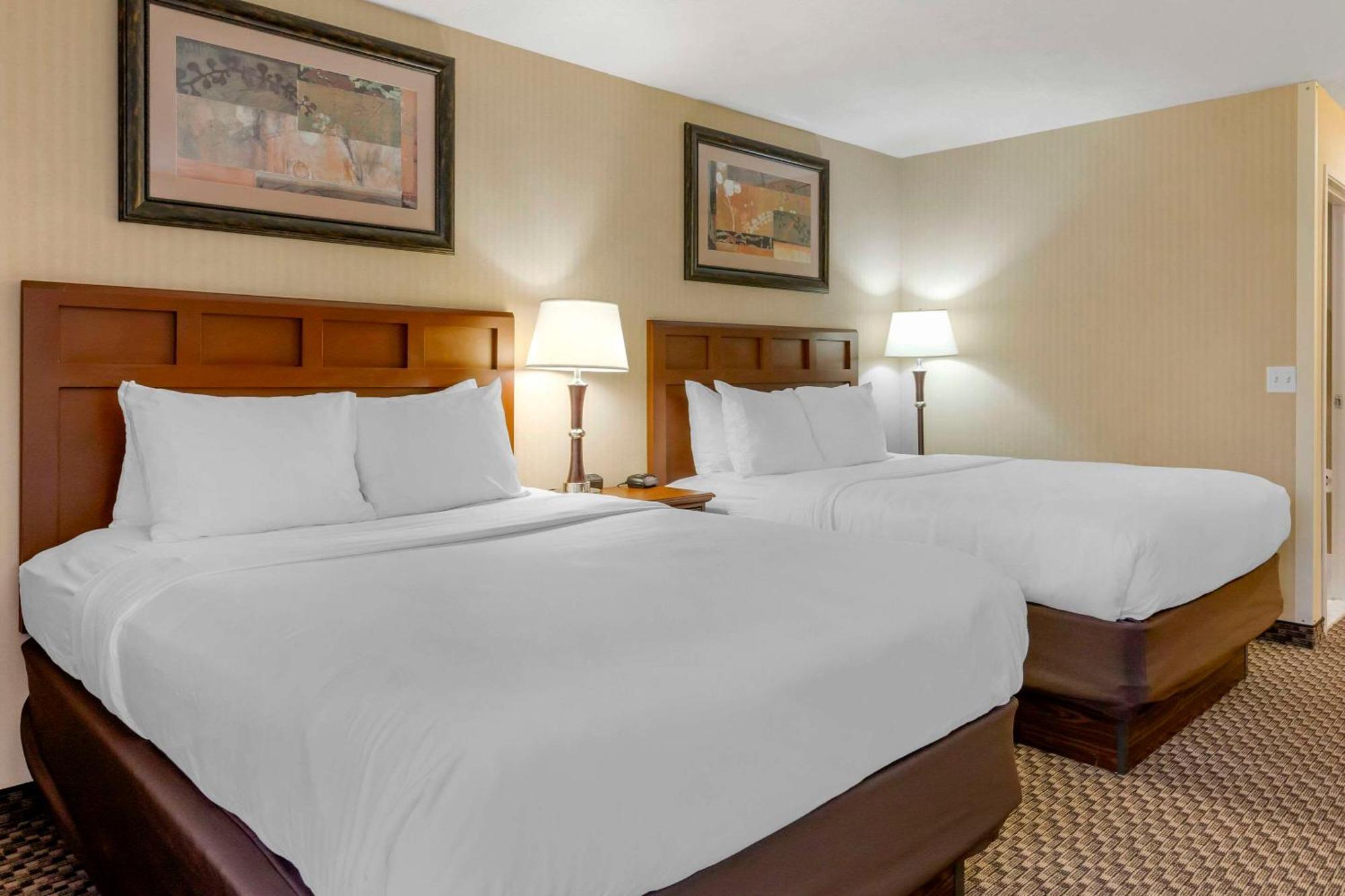 Comfort Inn Траверс-Сити Экстерьер фото