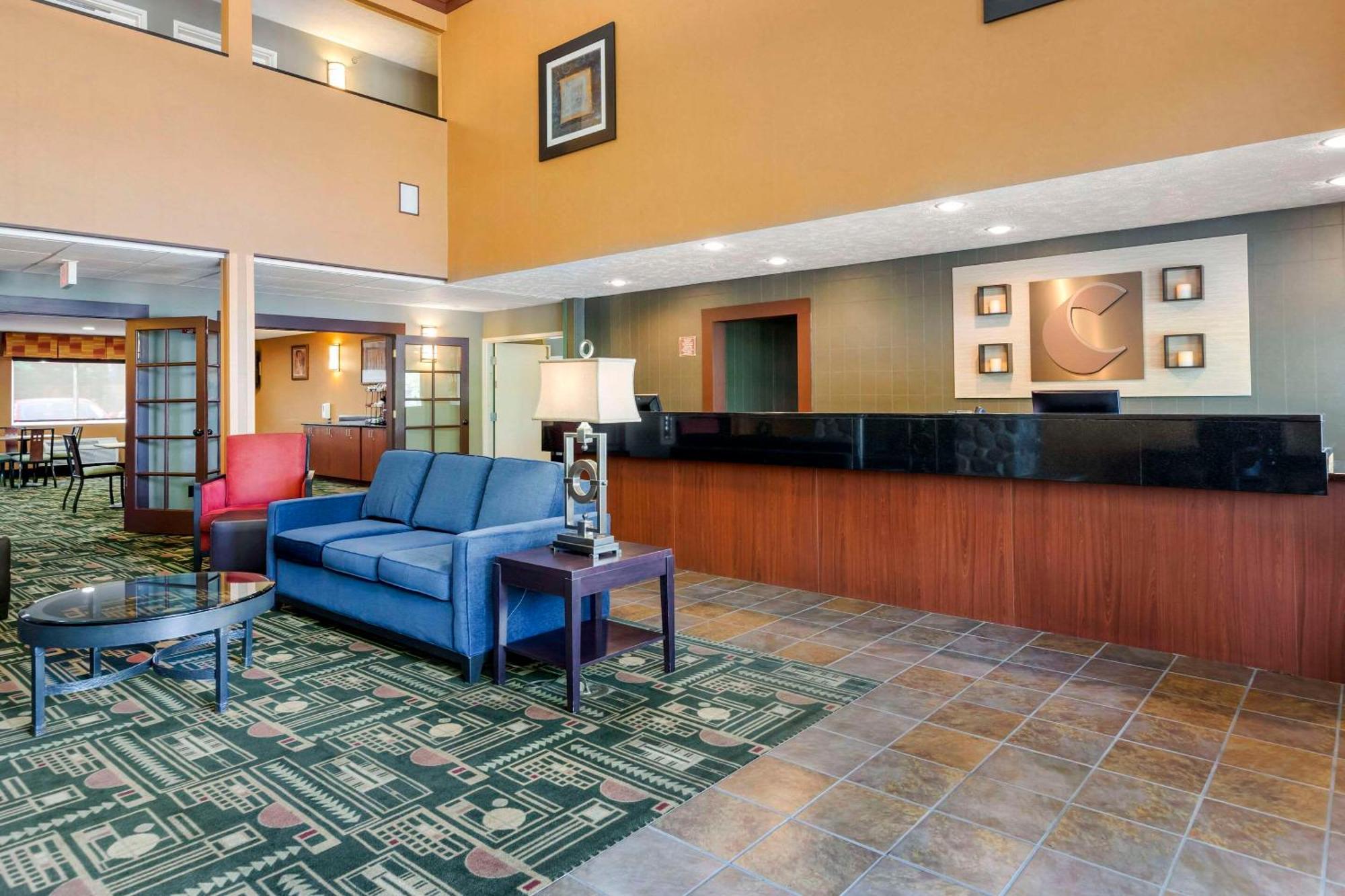 Comfort Inn Траверс-Сити Экстерьер фото