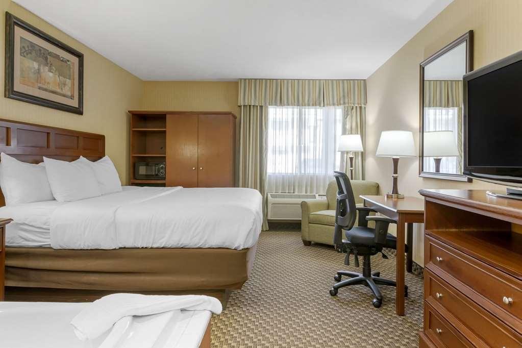 Comfort Inn Траверс-Сити Номер фото
