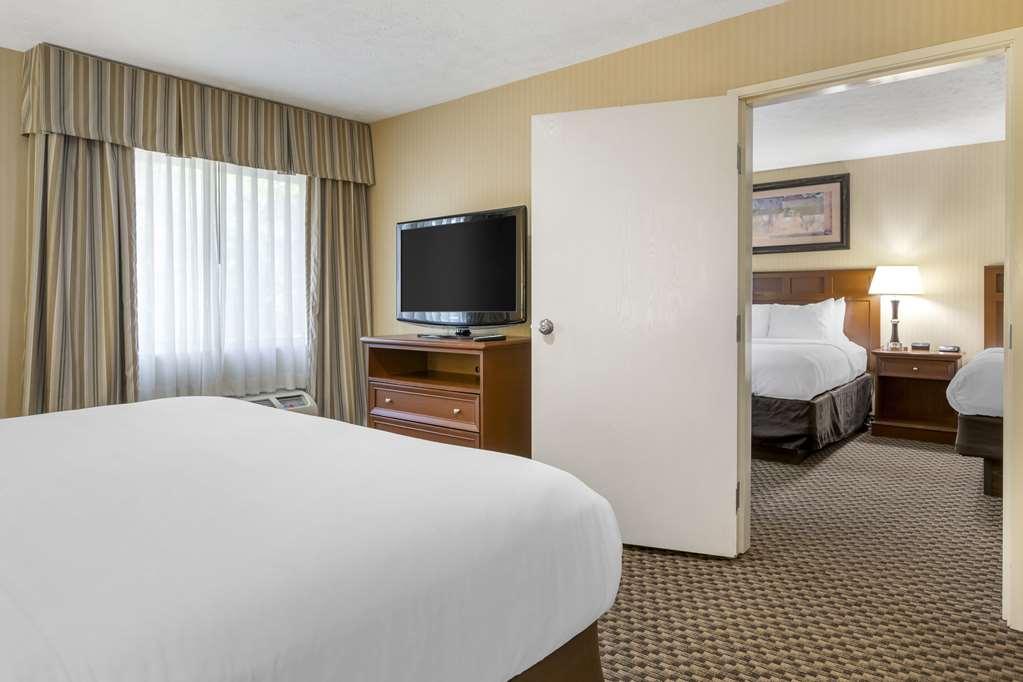 Comfort Inn Траверс-Сити Номер фото