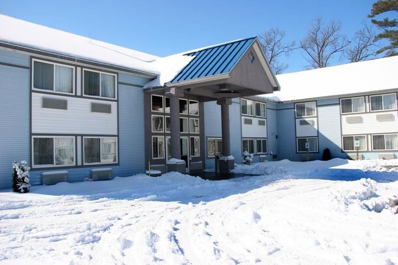 Comfort Inn Траверс-Сити Экстерьер фото