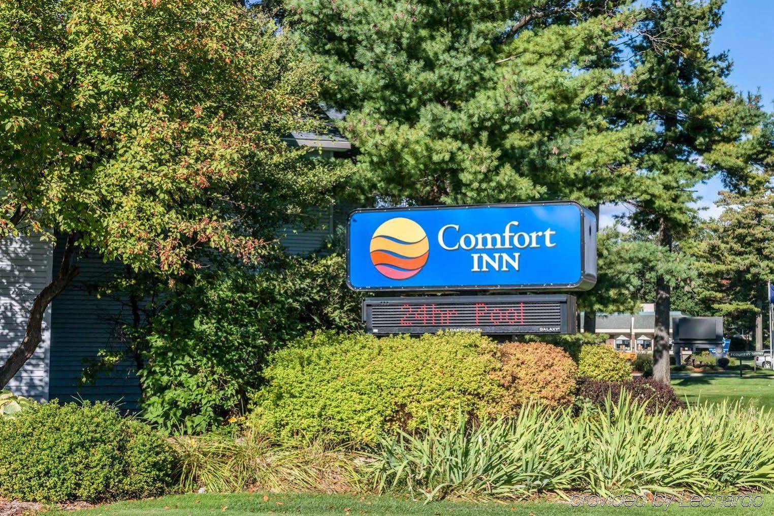 Comfort Inn Траверс-Сити Экстерьер фото