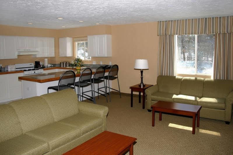 Comfort Inn Траверс-Сити Экстерьер фото